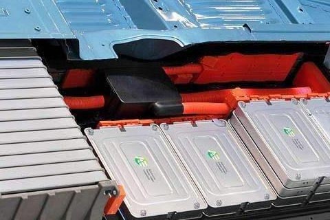 兴化合陈收废旧叉车蓄电池,二手锂电池回收价格|专业回收废旧电池